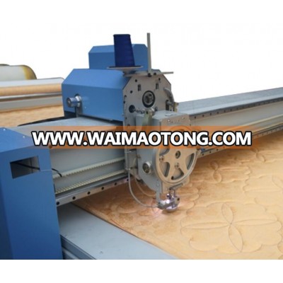 Automatic feeding single needle quilting machine for combination designs